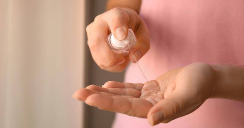 Shutterstock/Aquarius Studio
 - Shutterstock/Aquarius Studio