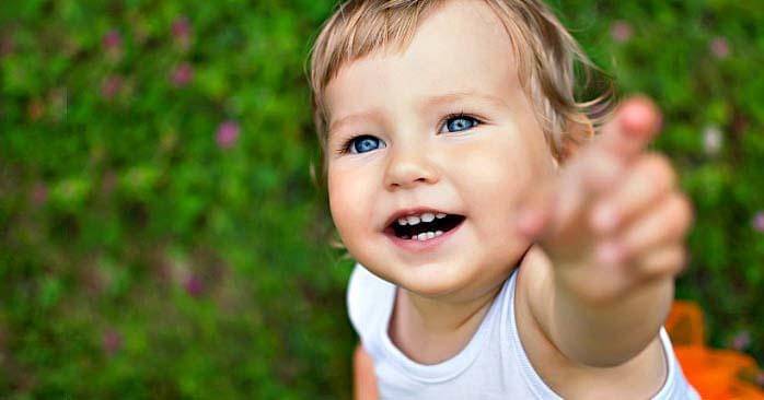 amotherfarfromhome.com