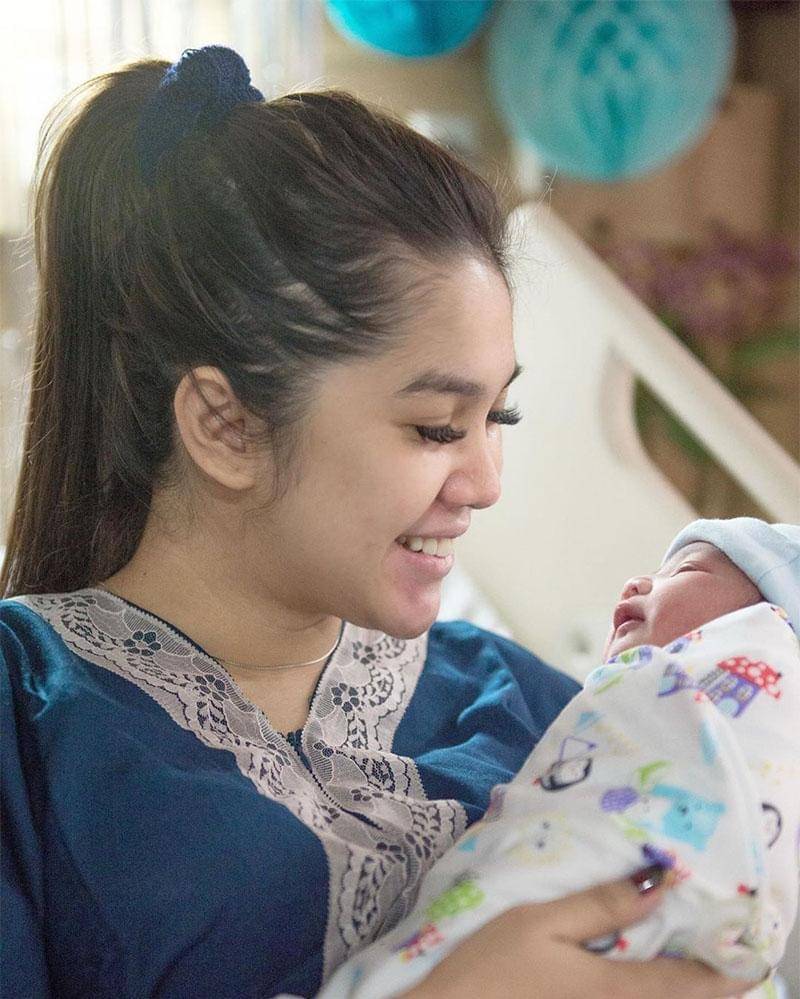 Instagram.com/rayanurfitrird 