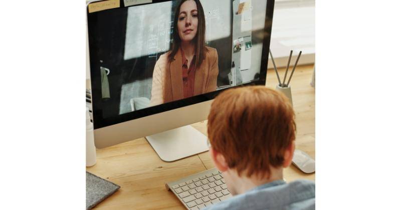 Pexels/Julia M Cameron