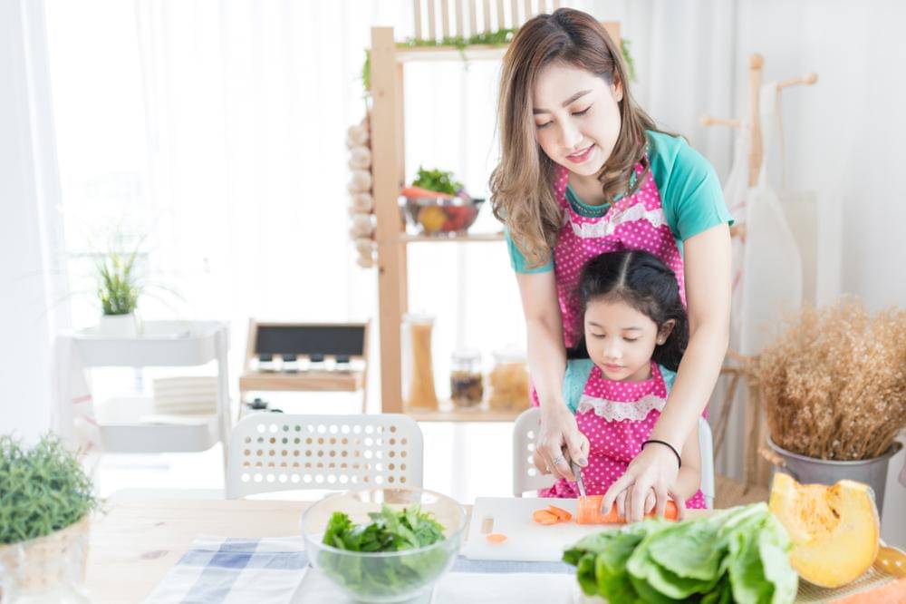 Shutterstock/Akkalak Aiempradit