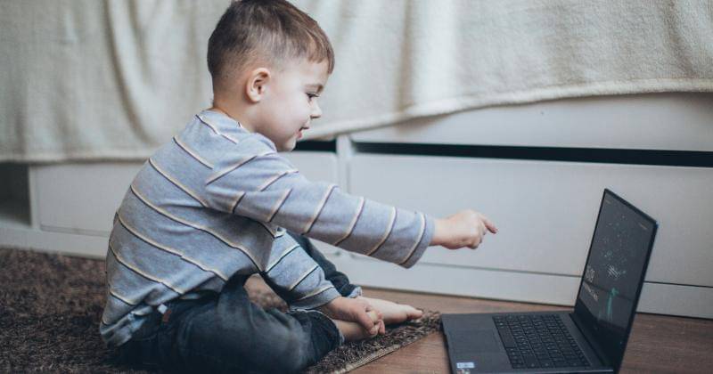 Pexels/Elly Fairytale