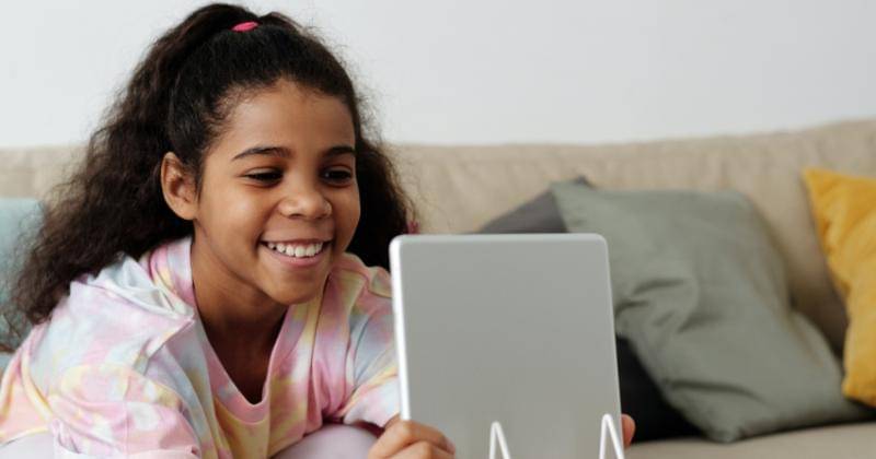 Pexels/Julia M Cameron