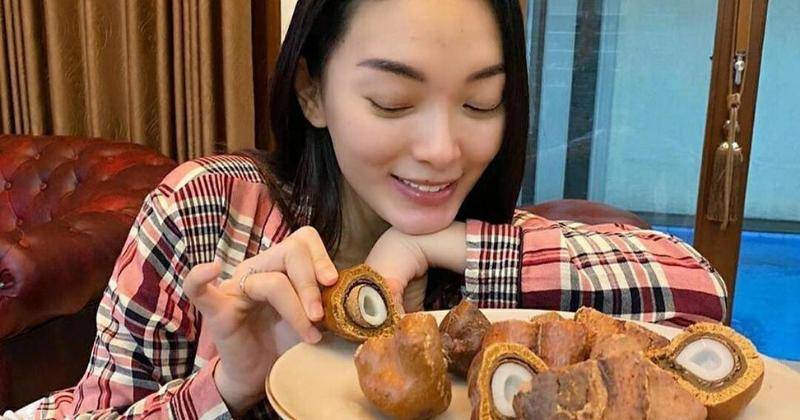 Deretan Artis Ini Konsumsi Buah Zuriat, Apa Manfaatnya untuk Promil?