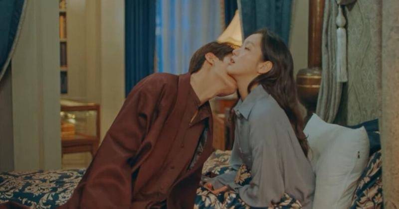 Twiiter.com/lazeriemuana