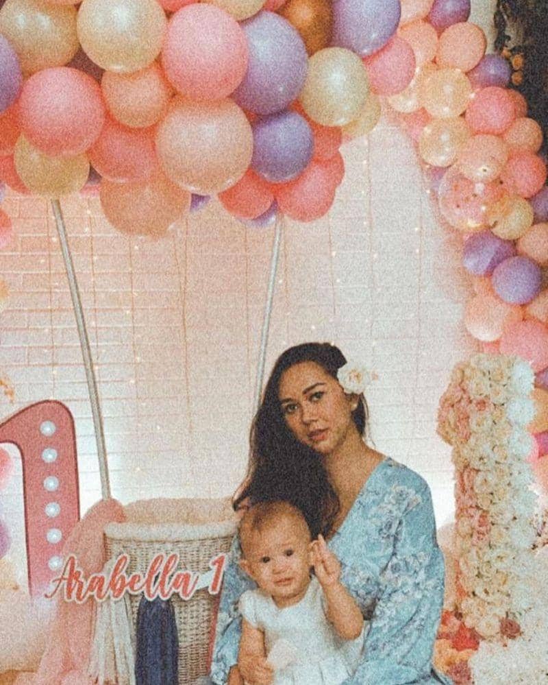 Instagram/Aura Kasih