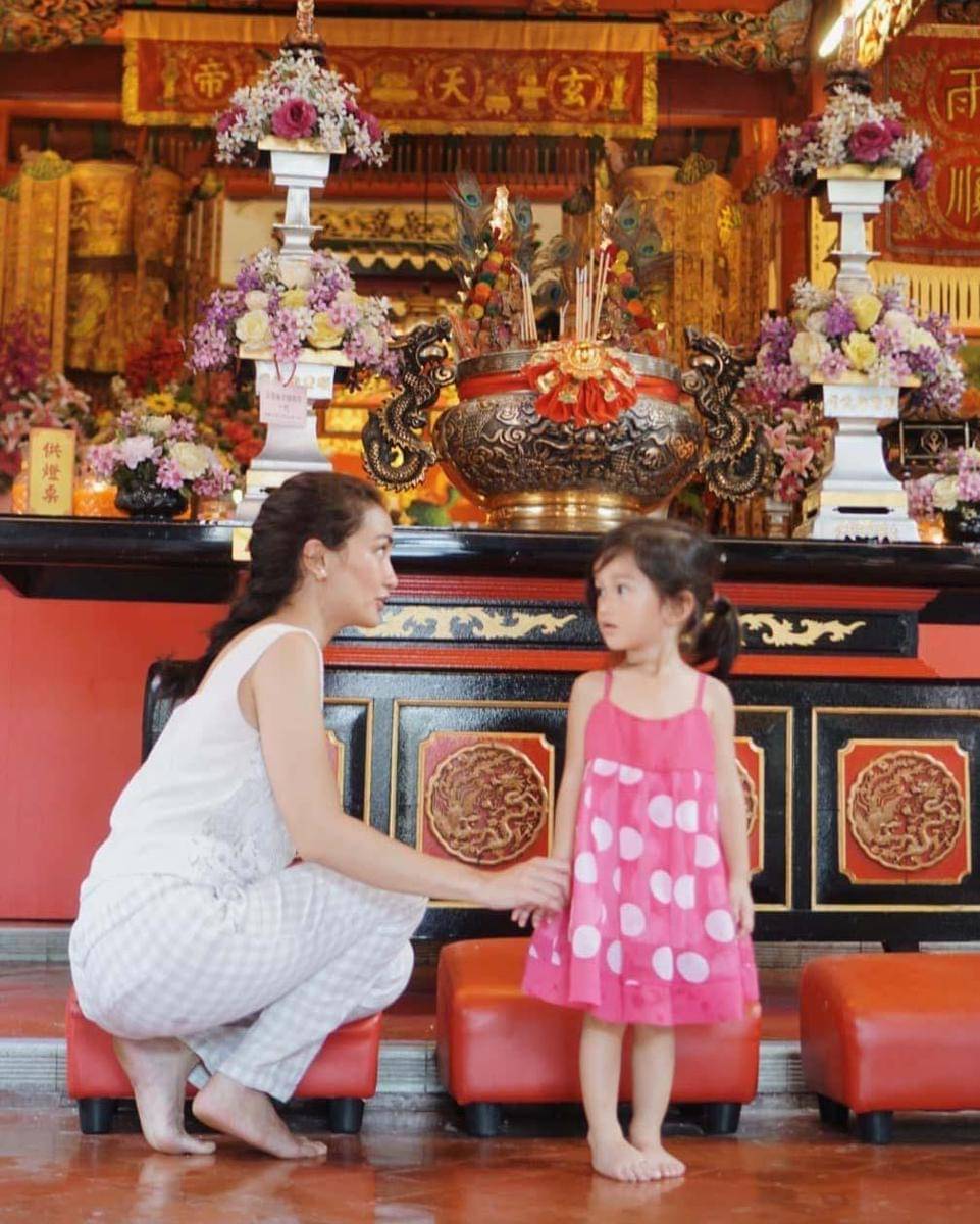 Instagram.com/Atiqahhasiholan