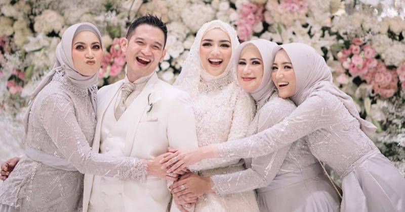 Instagram.com/ericaputrii