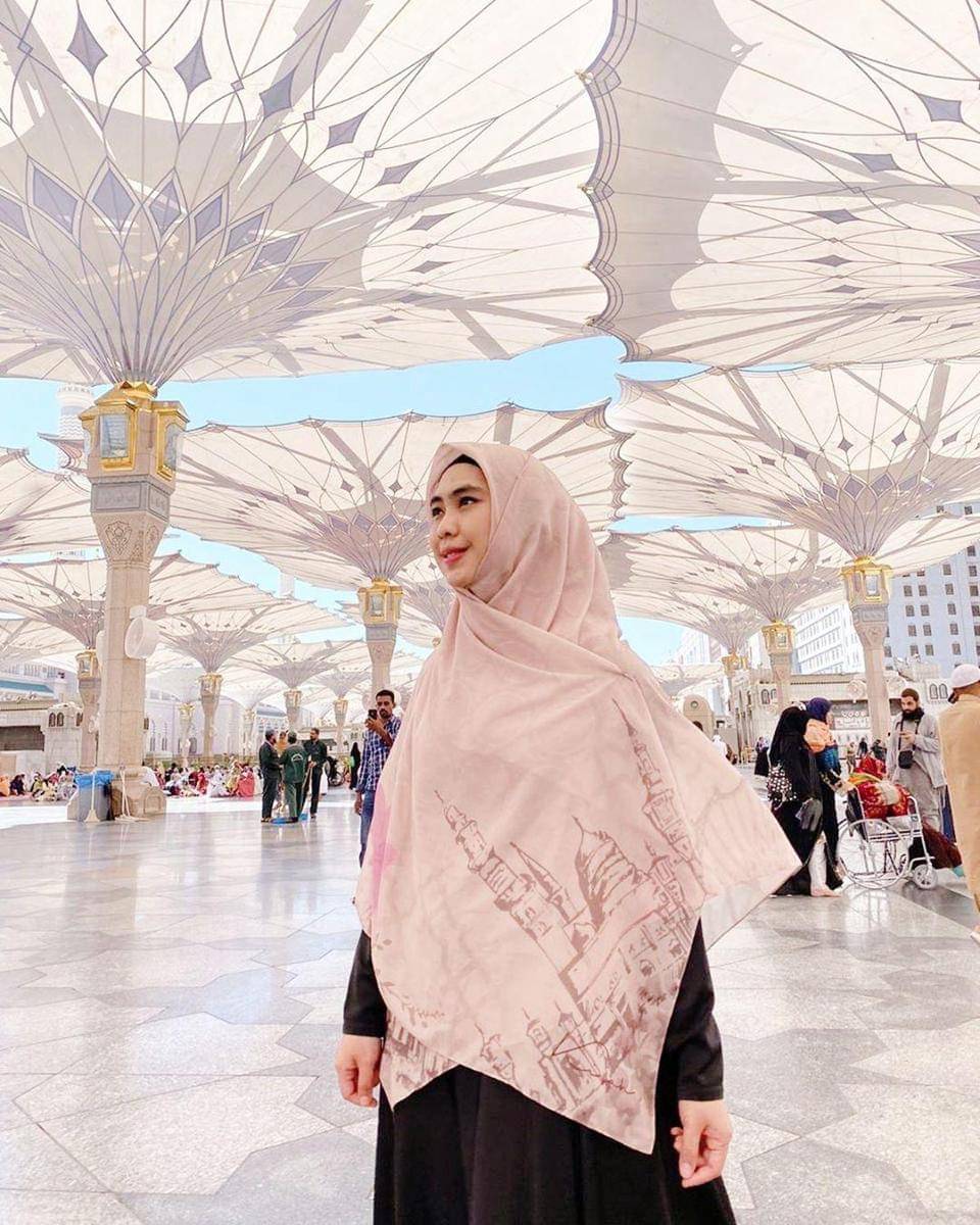 Instagram.com/okisetianadewi