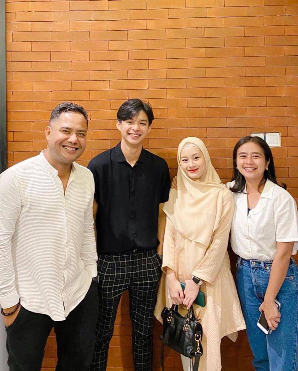 Instagram.com/dindahw