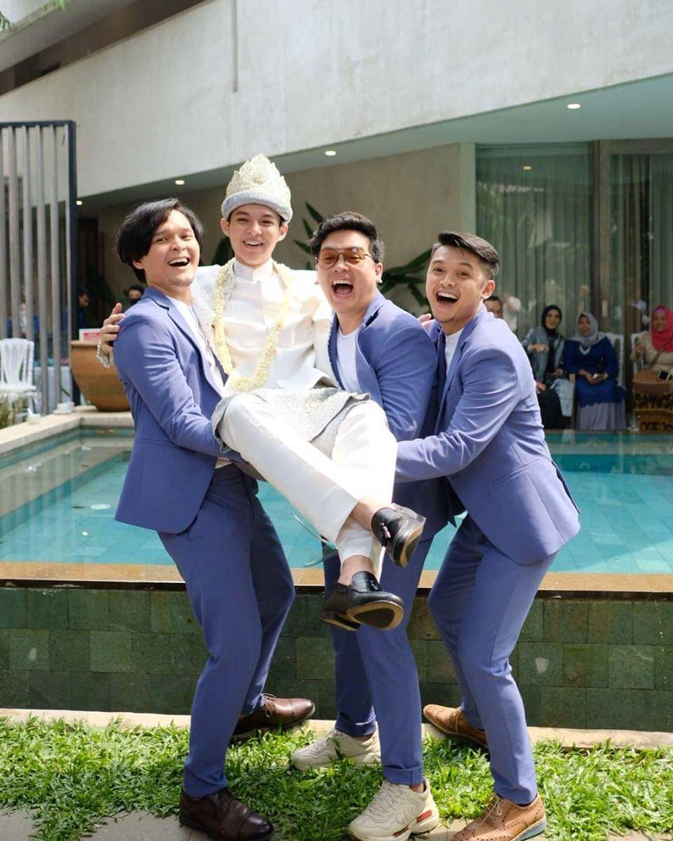 Instagram.com/ananditodwis