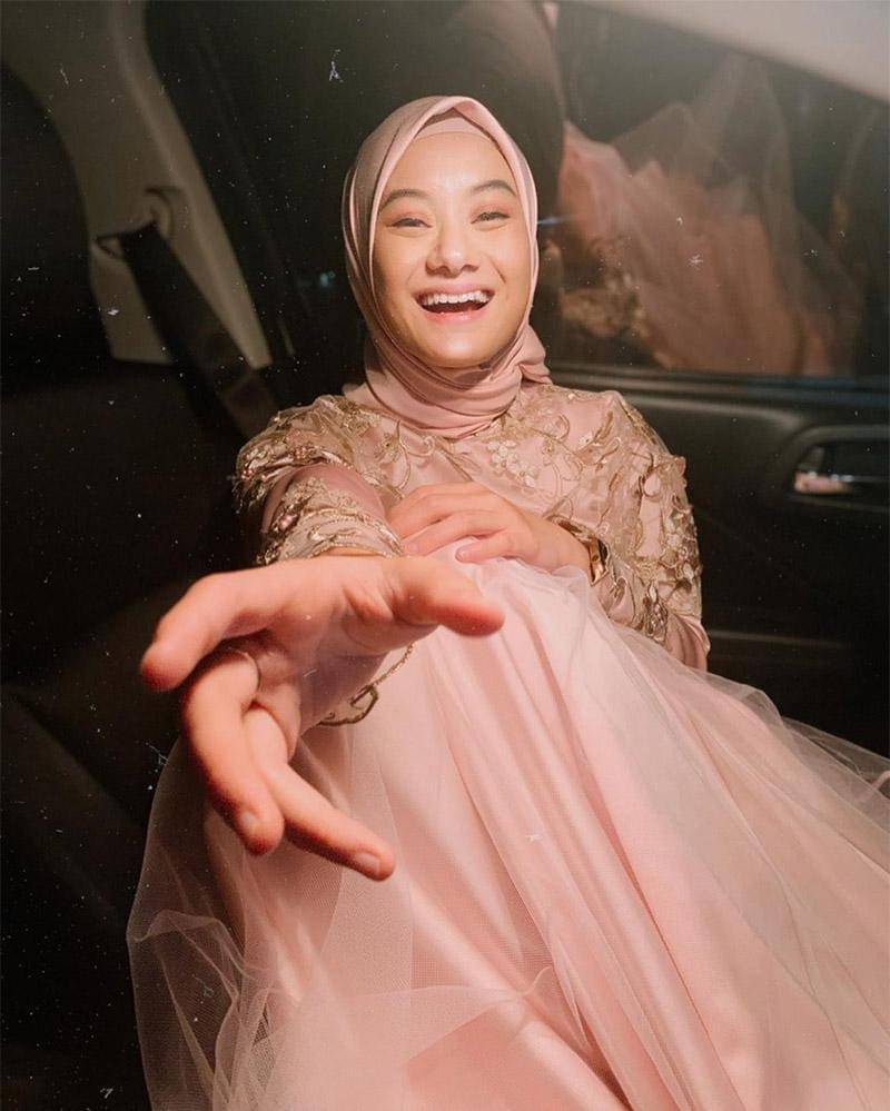 Instagram.com/dindahw