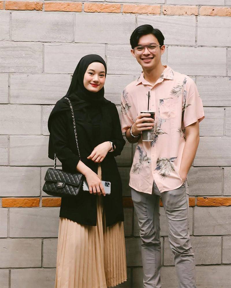 Instagram.com/dindahw 