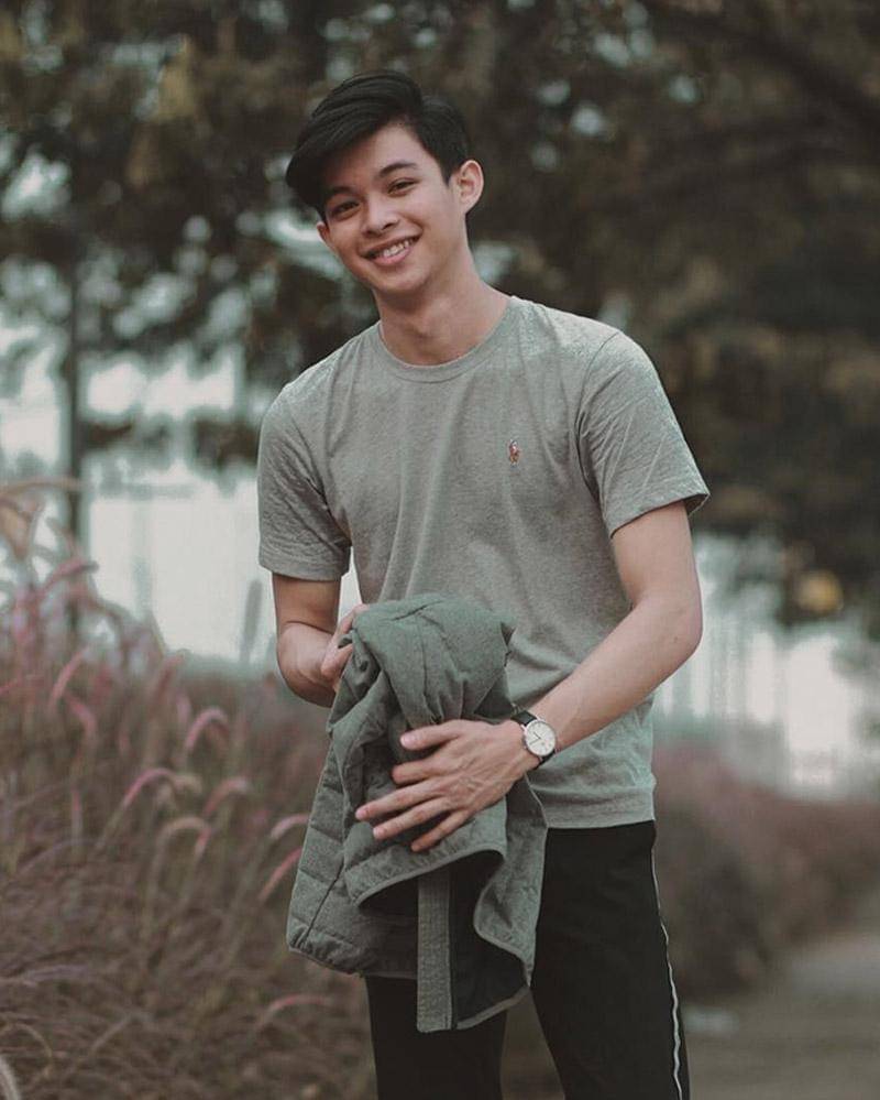 Instagram.com/rey_mbayang