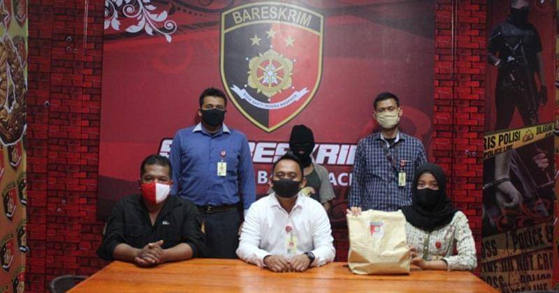 DAR, pelaku pencabulan balita saat dihadirkan di konferensi pers di Mapolresta Banda Aceh (Foto: Istimewa)