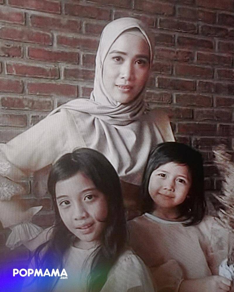 Photoshoot dilakukan secara vitual saat pandemi virus corona - Popmama.com/Michael Andrew