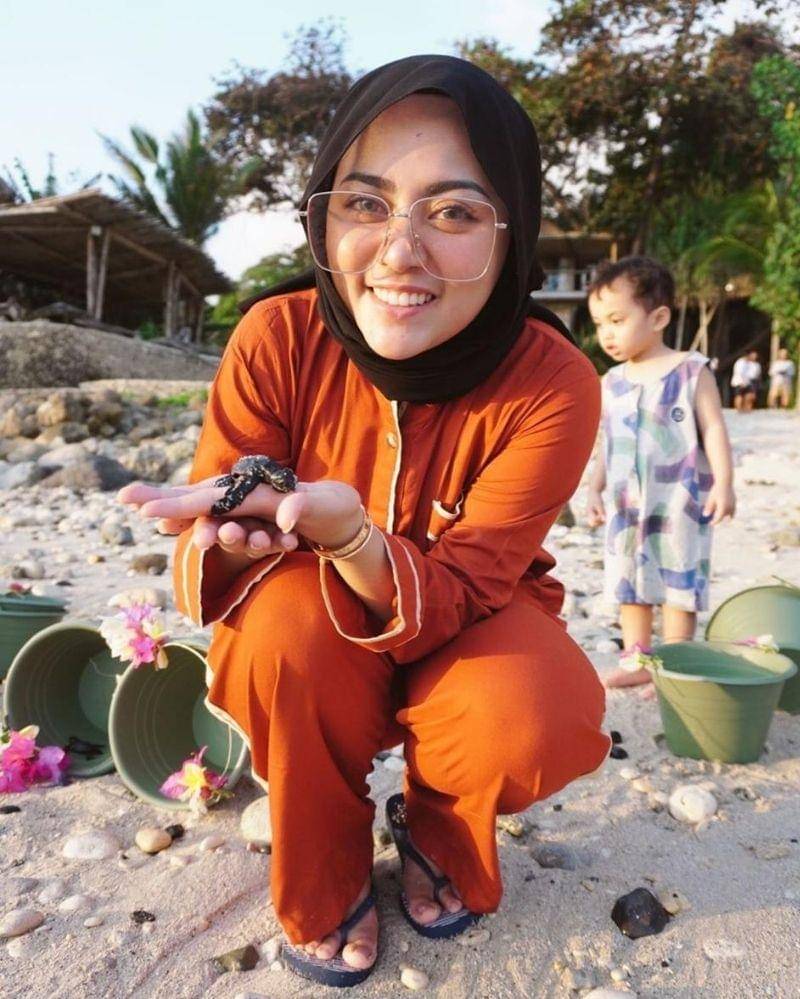 Instagram.com/rachelvennya