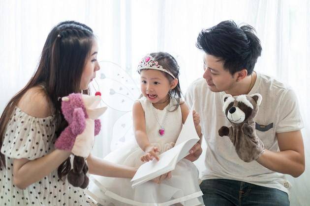 Banyak Manfaat, Ini 5 Metode Mendongeng yang Bisa Mama Coba di Rumah