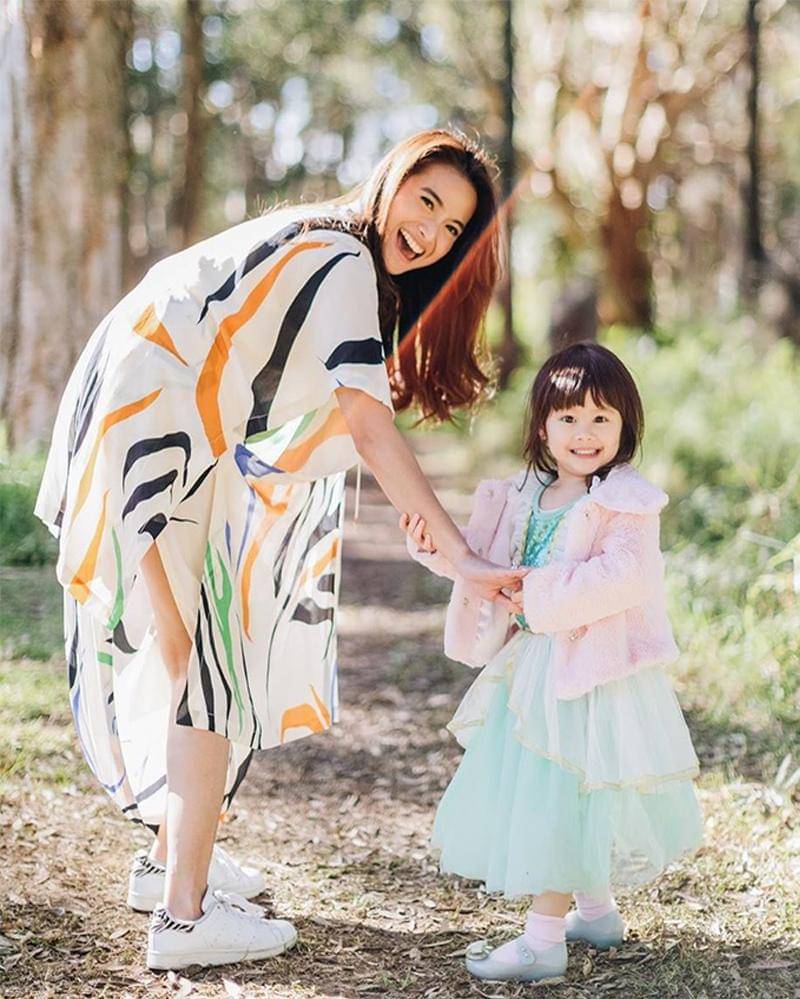 Instagram.com/septriasaacha 