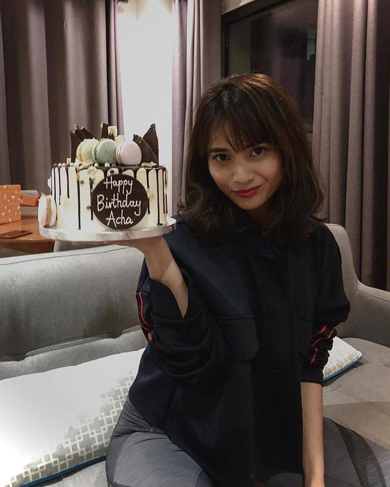 Instagram.com/septriasaacha 