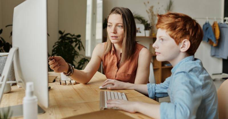 Pexels/Julia M Cameron