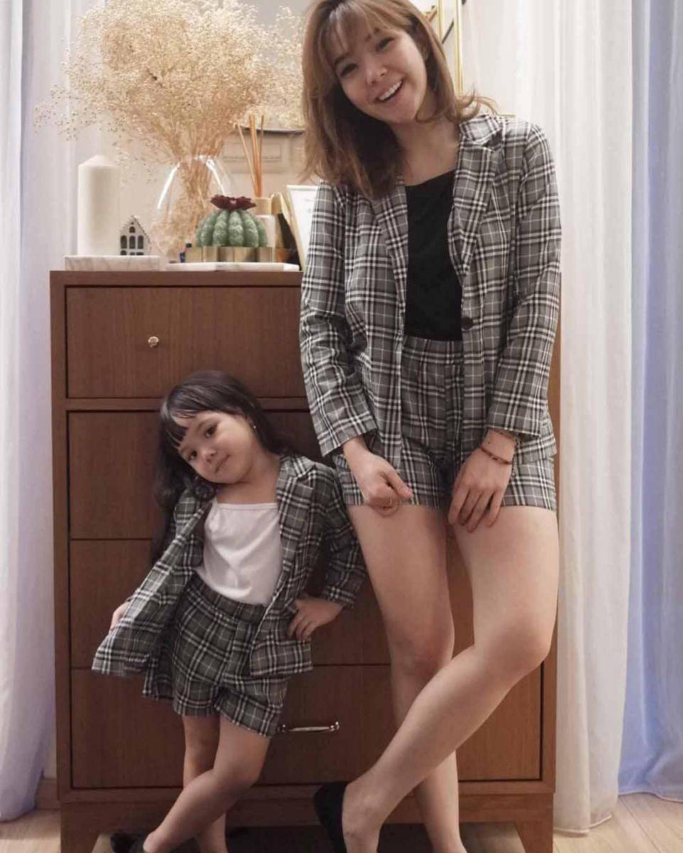 Instagram.com/Gisel_la