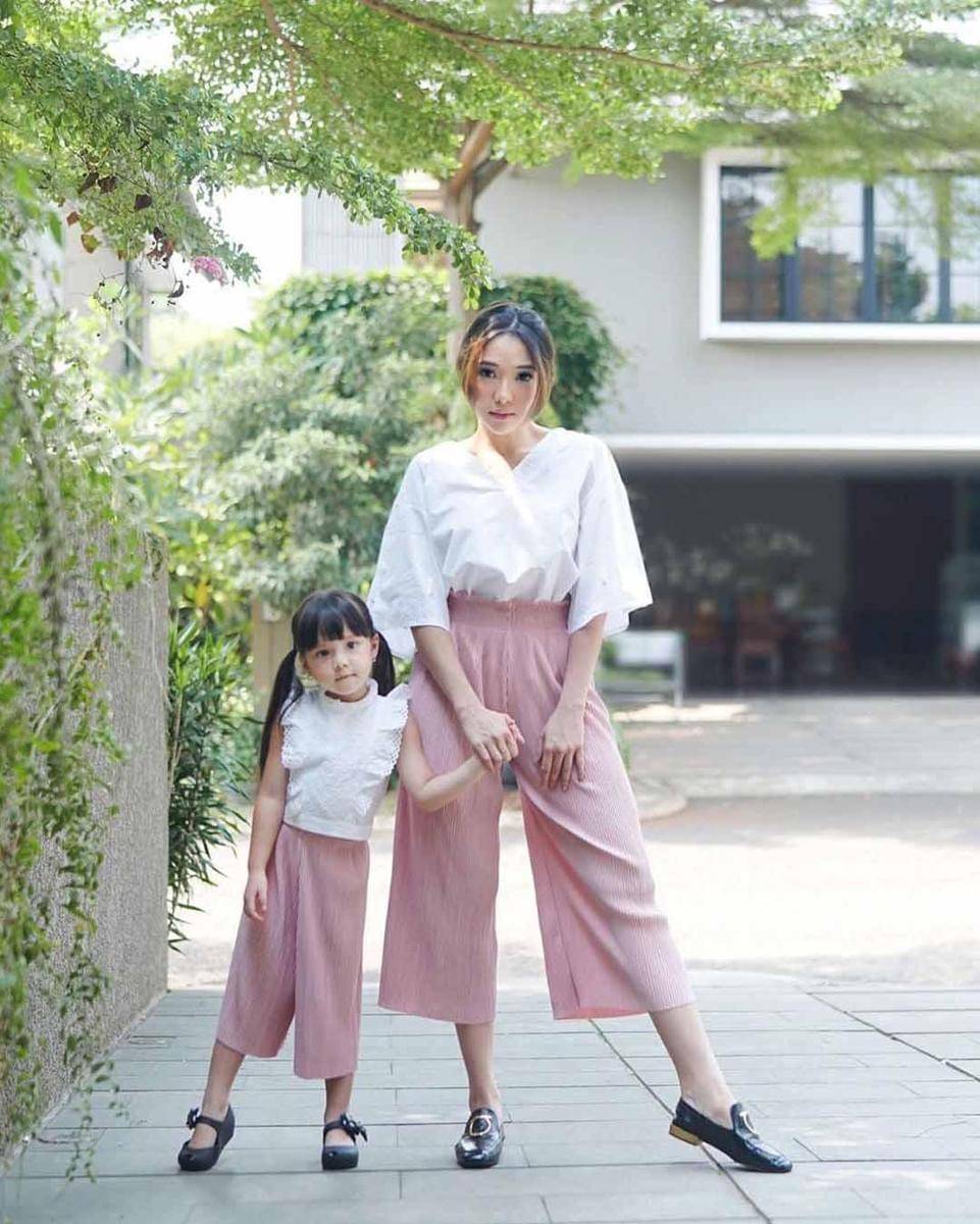 Instagram.com/Gisel_la