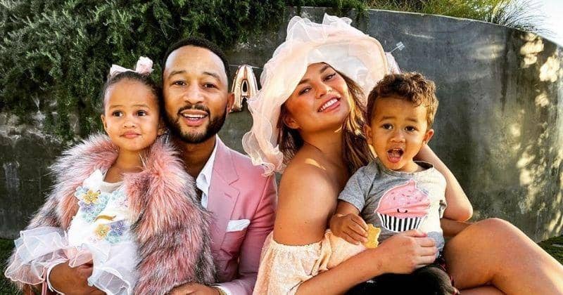 Instagram.com/chrissyteigen