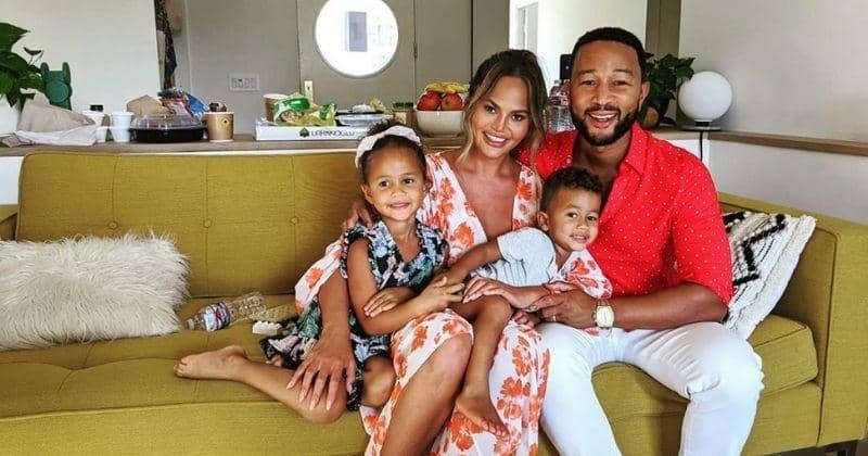 Instagram.com/chrissyteigen