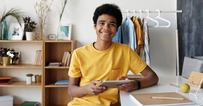 Pexels/Julia M Cameron