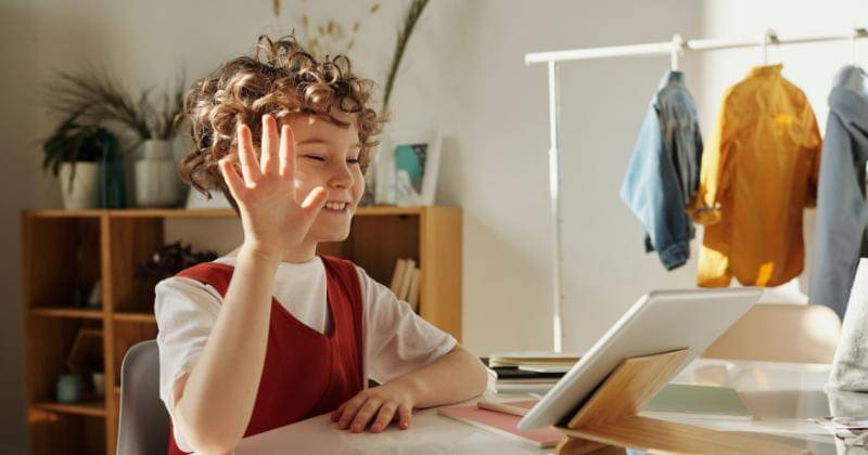 Pexels/Julia M Cameron