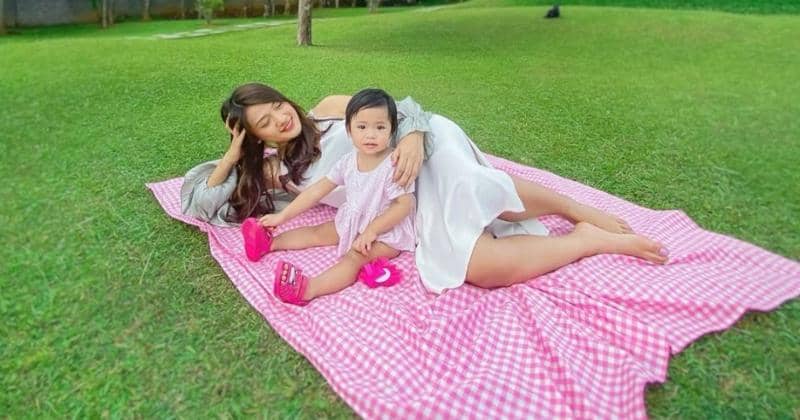 Instagram.com/anissaaziza