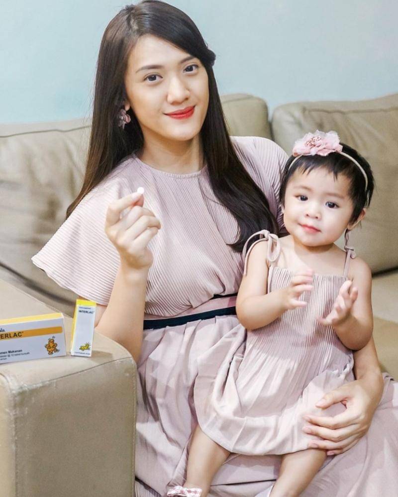 Instagram.com/anissaaziza