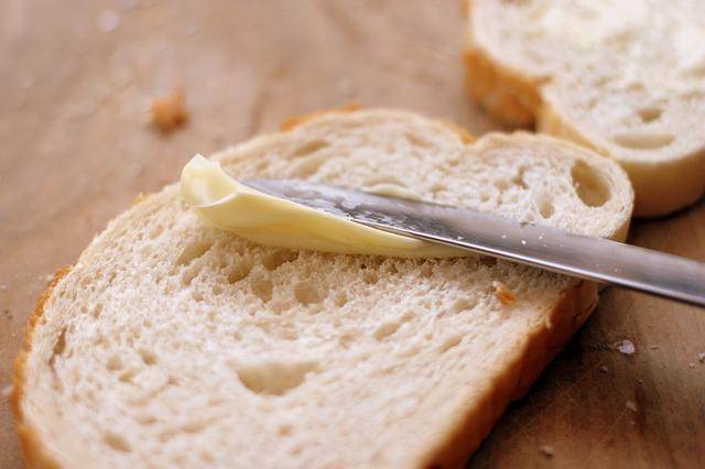 Sering Tertukar, Ini Perbedaan Mentega dan Margarin
