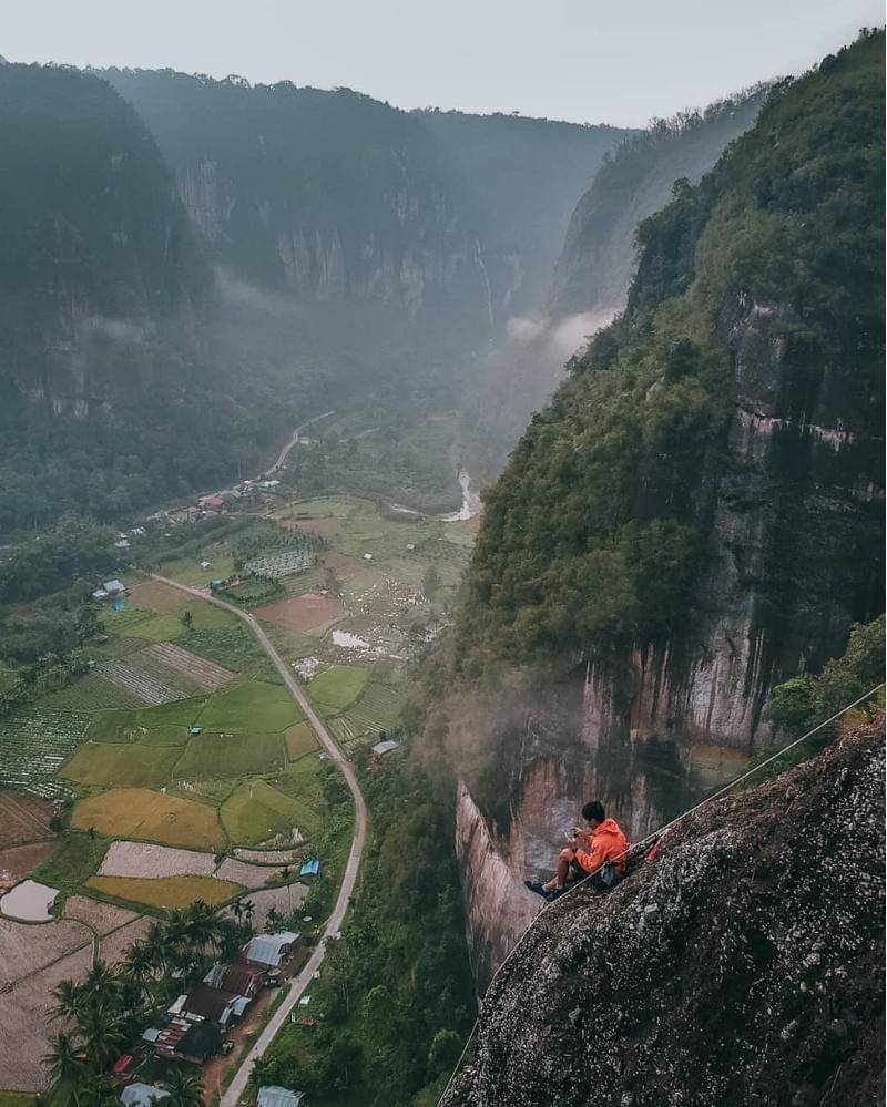 instagram.com/indoflashlight