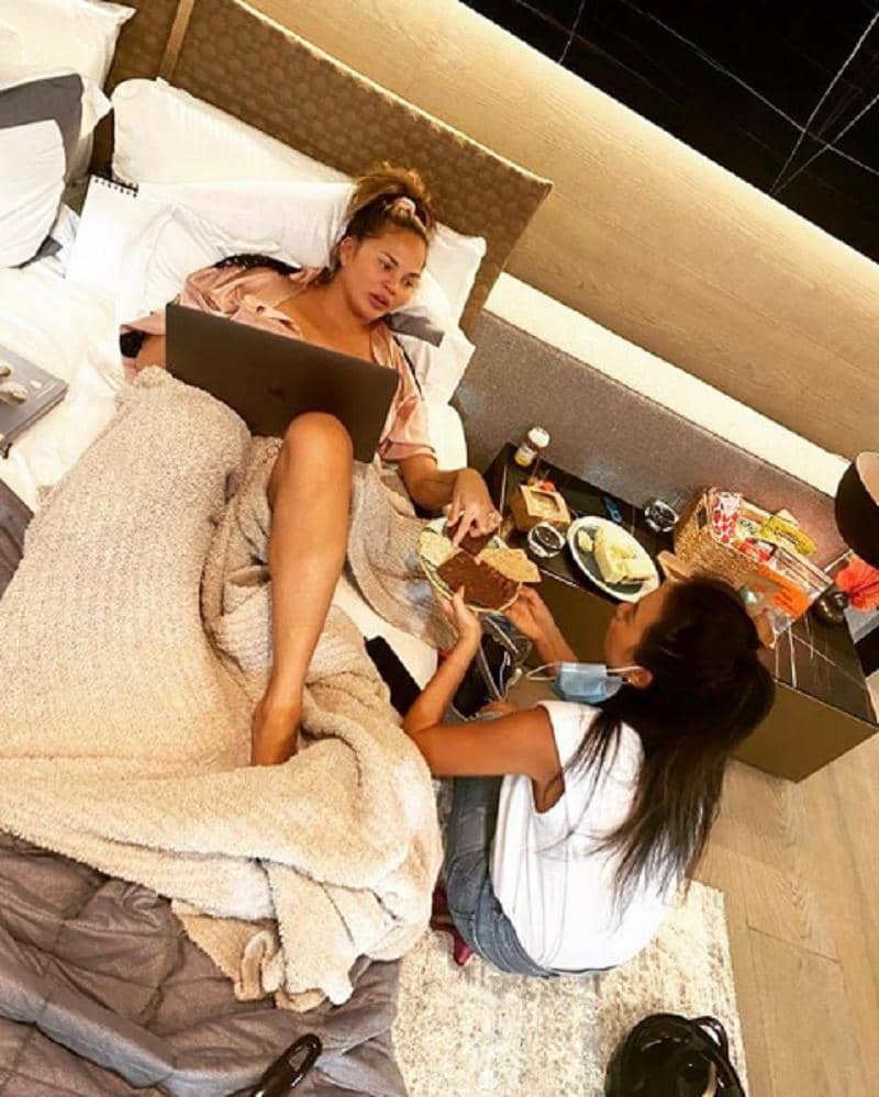 Instagram/chrissyteigen