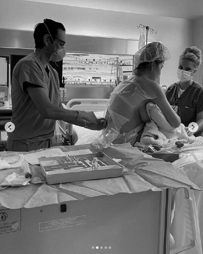 Instagram/chrissyteigen