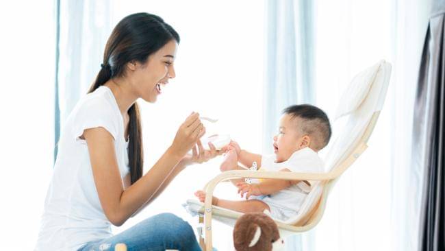 Shutterstock/anek.soowannaphoom