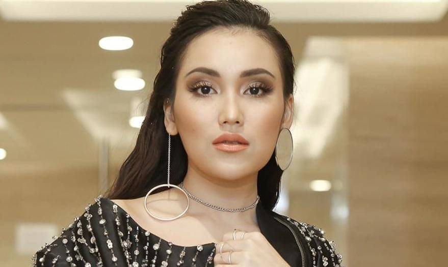 instagram.com/ayutingting92