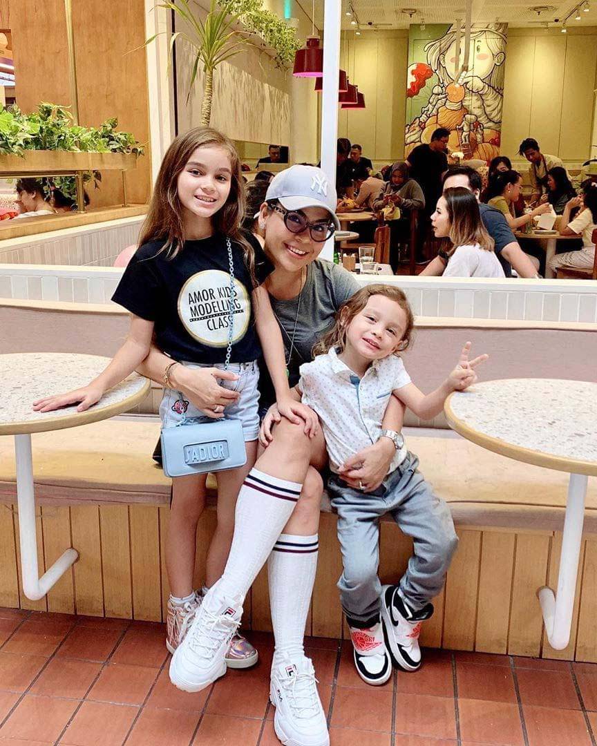 Instagram.com/Chloelynchofficial