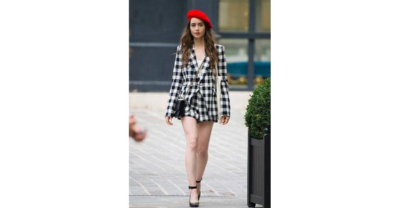 ​​​​​​​netflix.com