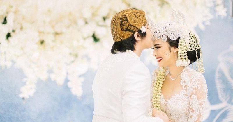 Instagram.com/thebridestory