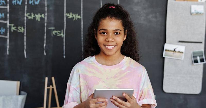 Pexels/Julia M Cameron 