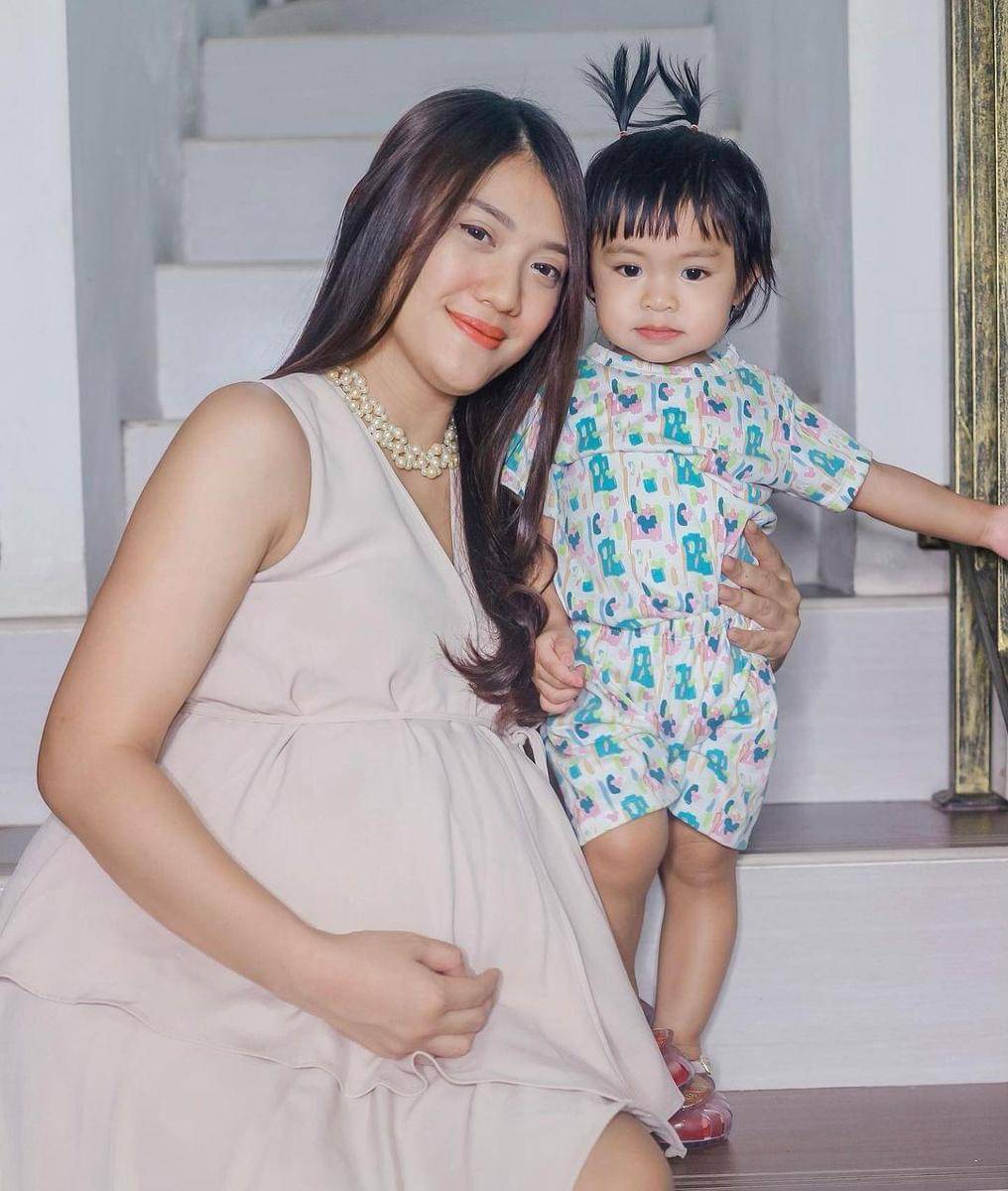 Instagram.com/anissaaziza/