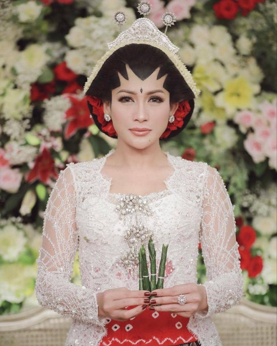 Instagram.com/tatajaneetaofficial/