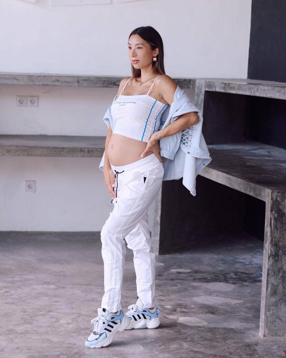 Instagram.com/jenniferbachdim/