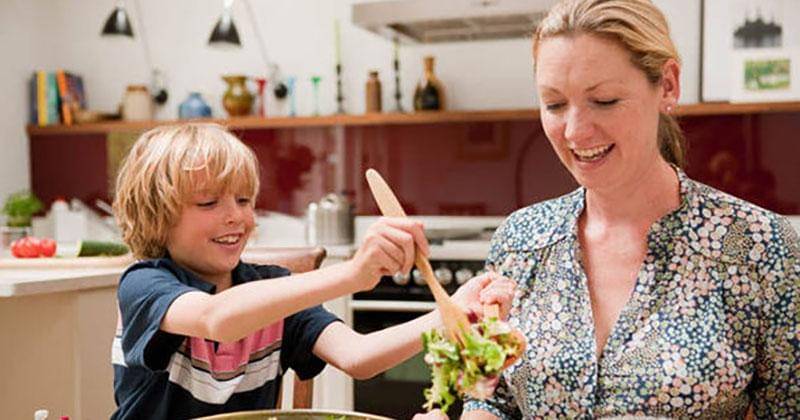 menenangkan anak - express.co.uk