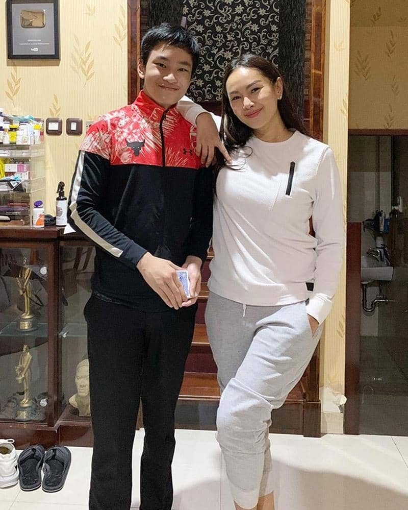 Instagram.com/kalinaocktaranny