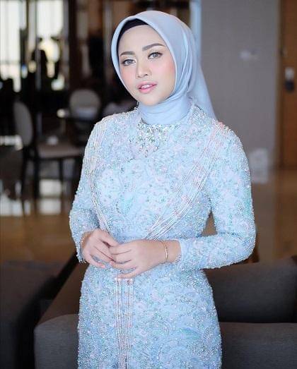 Instagram/rachelvennya