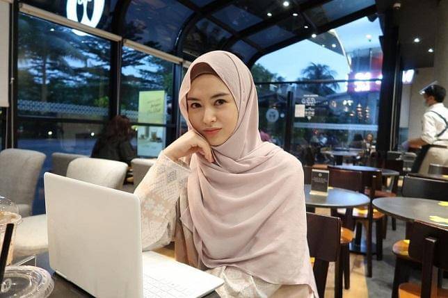 Instagram/xolovelyayana